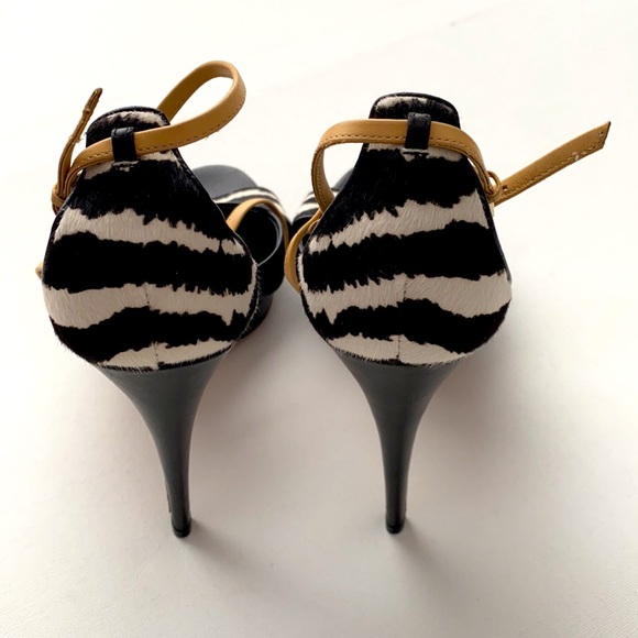 GUCCI Betty HIGH HEEL Platform SANDAL Italy ZEBRA - Picture 5 of 6